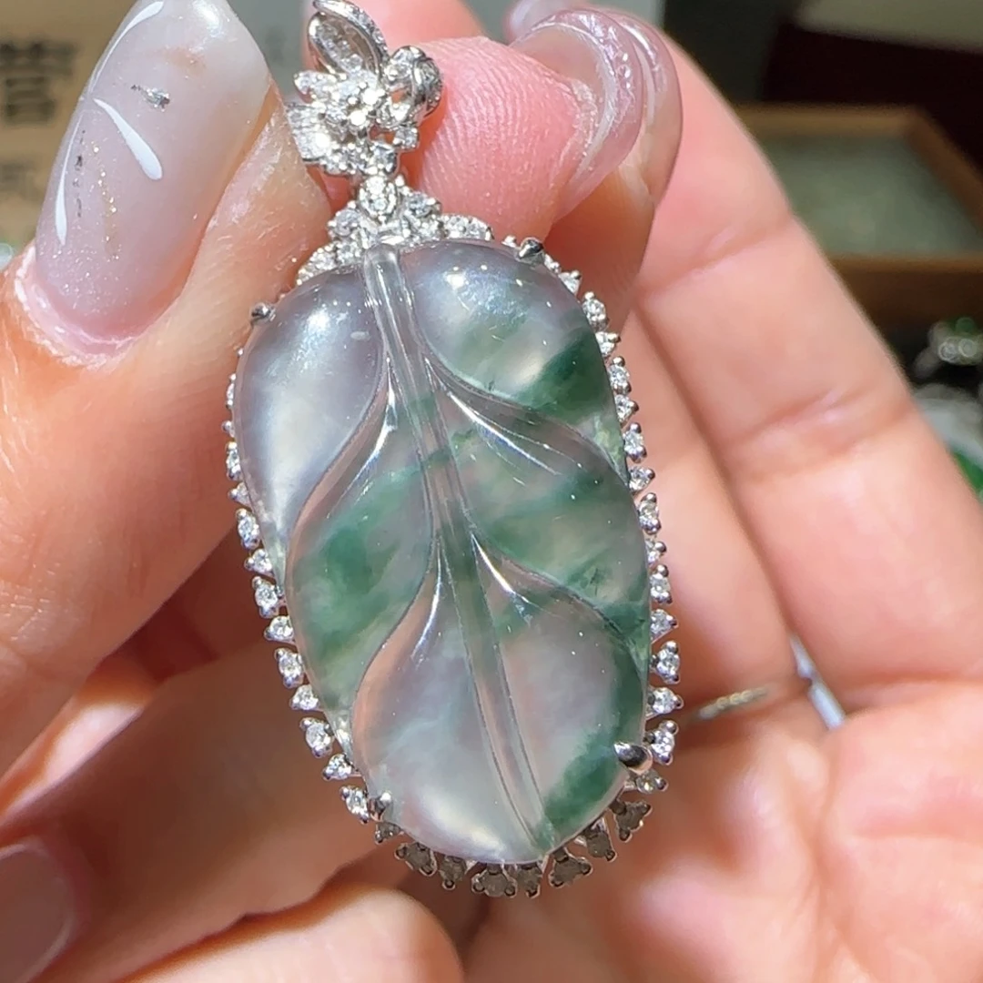 【闪购商品】翡翠颈饰18K金镶嵌缅甸