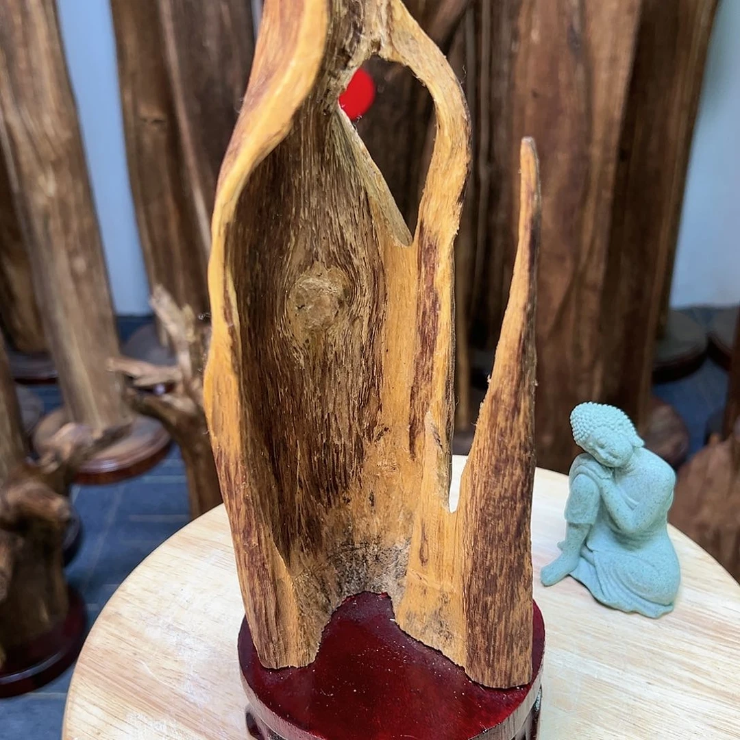 沉香摆件傲*沉香原料摆件工艺品