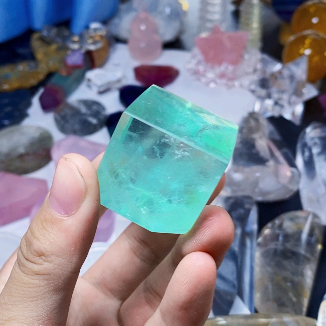 未镶嵌天然绿萤石魔方萤石