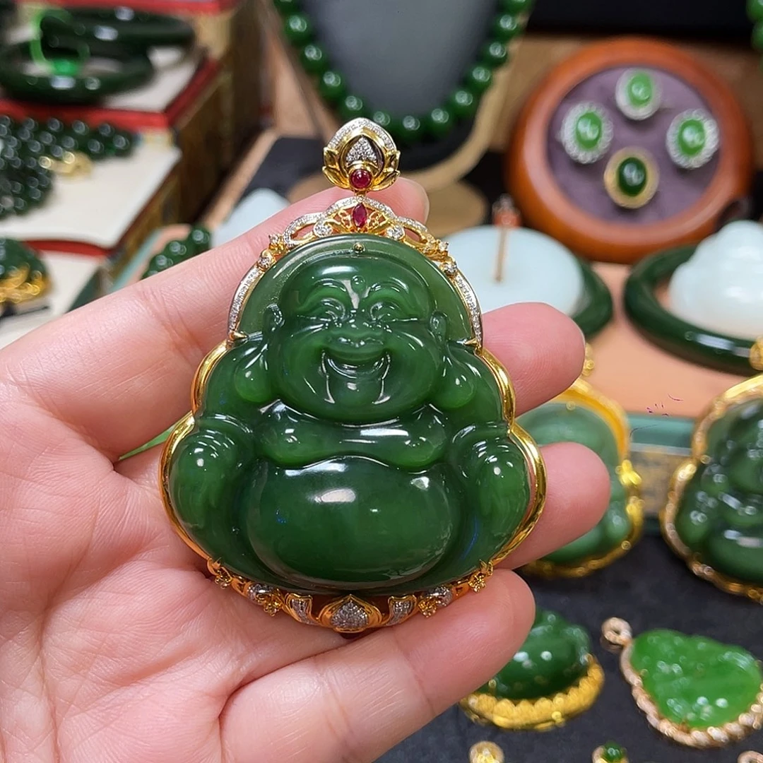 和田玉（碧玉）未镶嵌颈饰阳绿佛公50mm