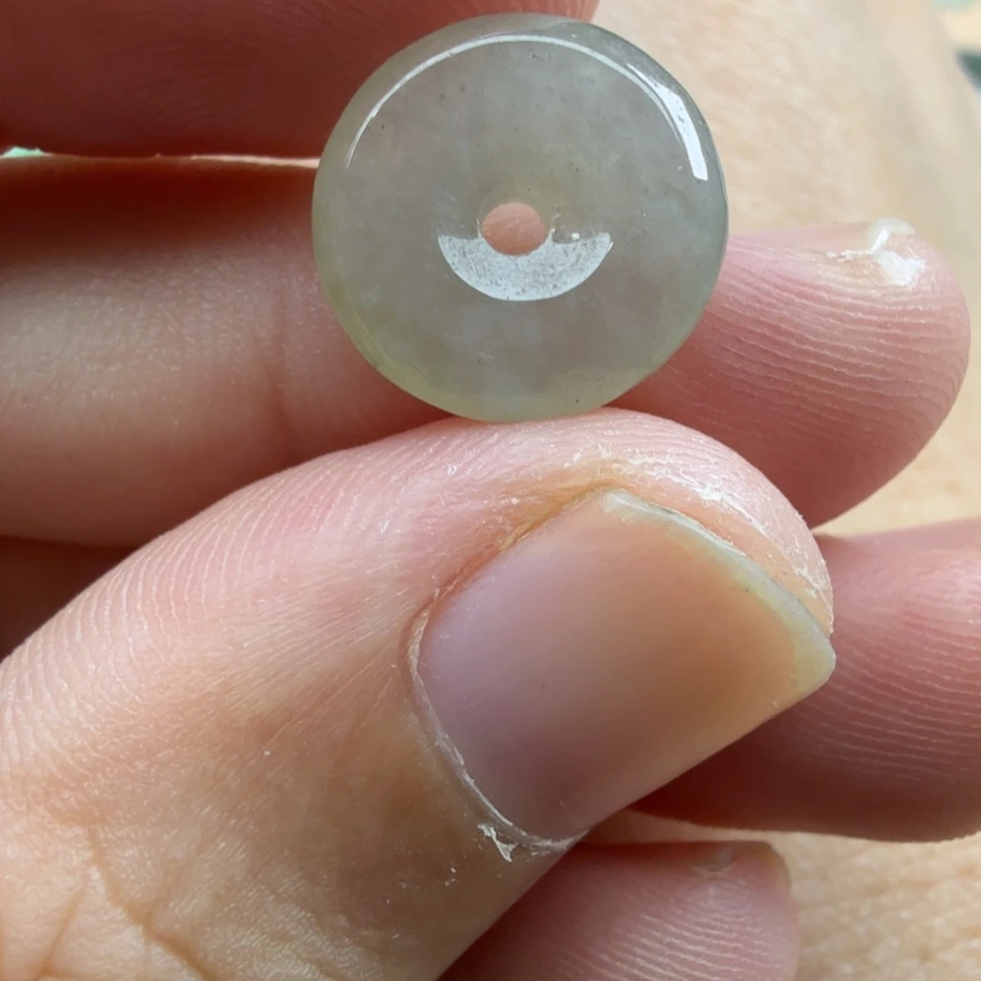 翡翠未镶嵌颈饰003