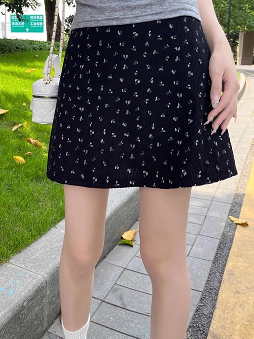 黑色复古BM碎花半身裙女夏季2025新款高腰百搭显瘦带内衬A字短裙