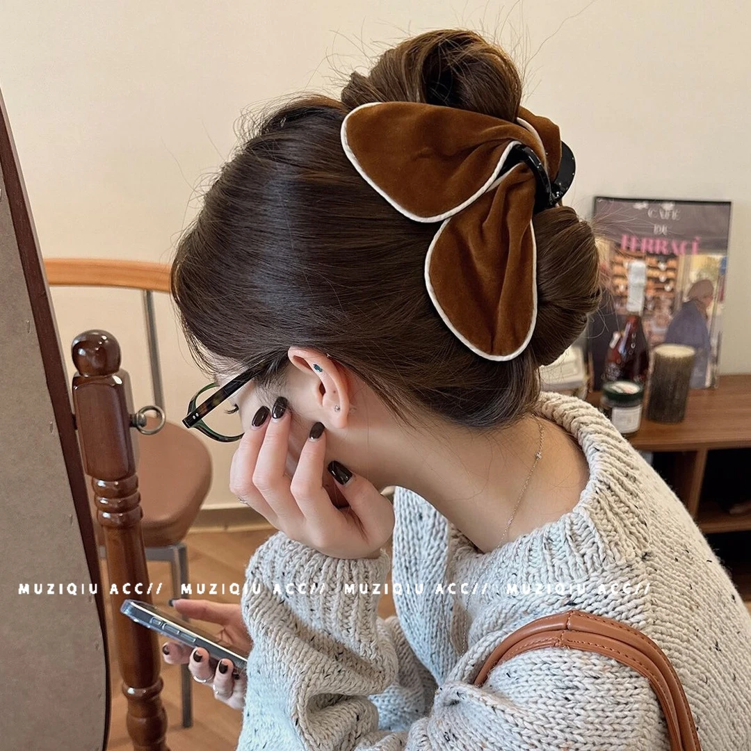 法式丝绒撞色三角盘发抓夹高级感时髦洋气复古简约百搭发饰