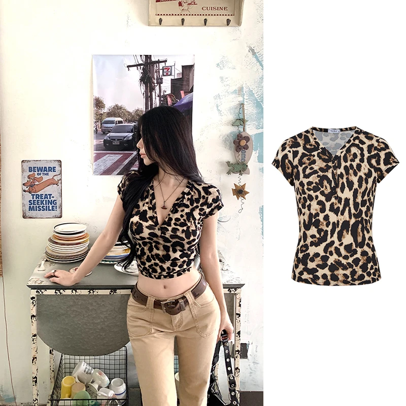 MosesQueen/魔西女王时髦凉感V领气质短袖T恤洋气豹纹打底衫上衣