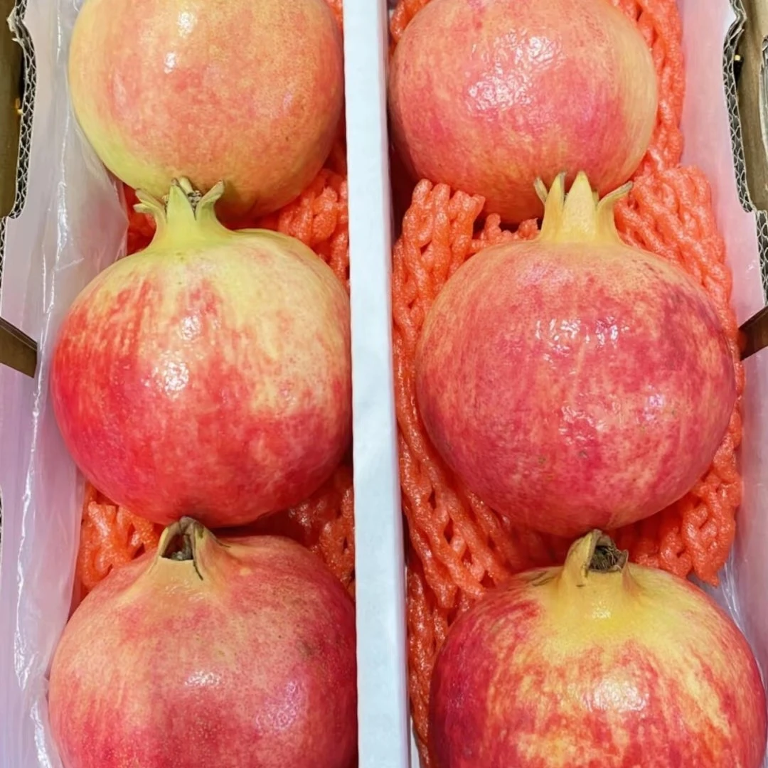 软籽石榴1整个，甜，籽红，可榨汁