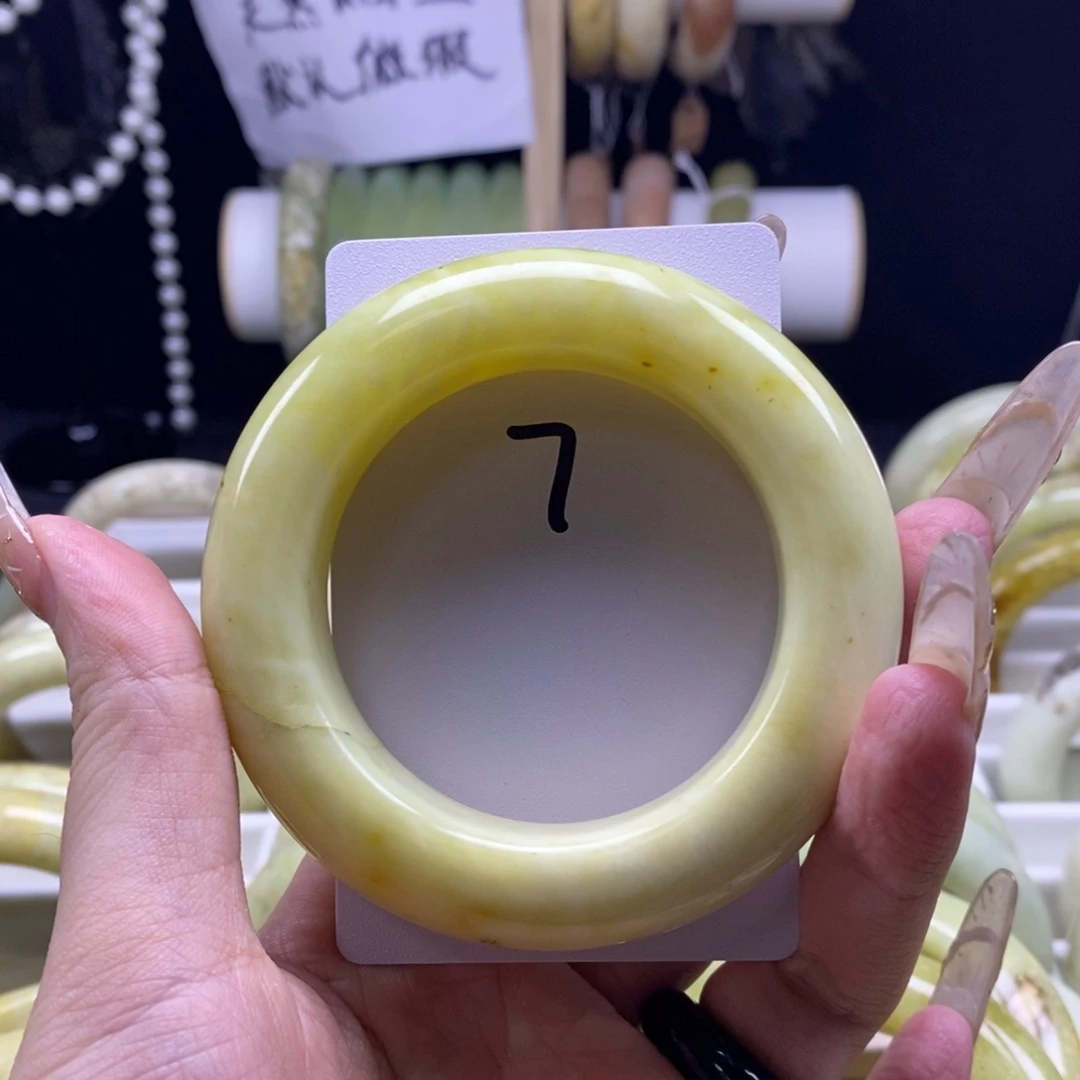 蛇纹石玉未镶嵌手镯52.5