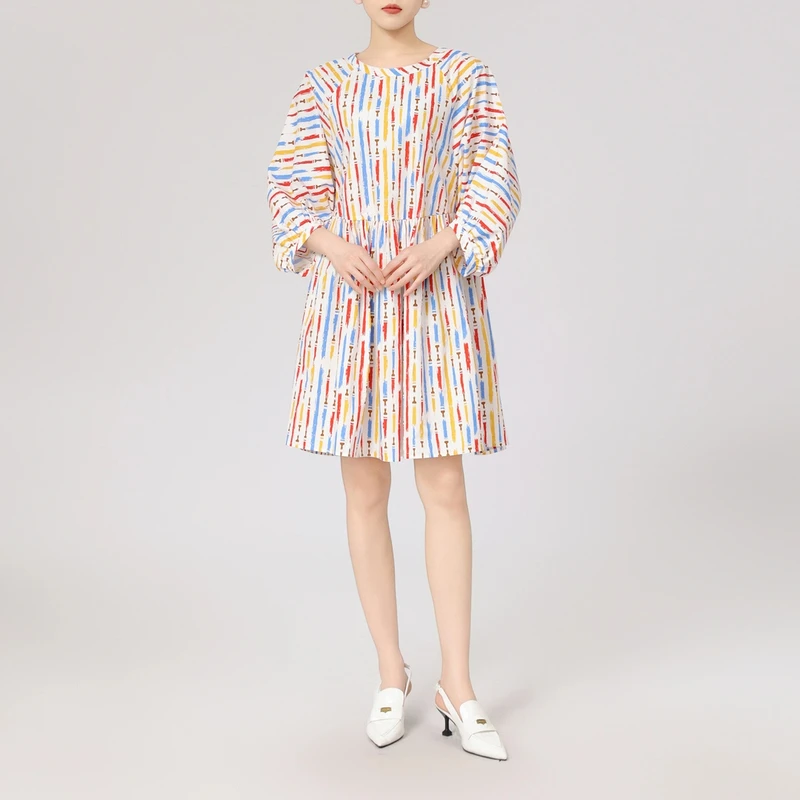 AMASS/阿玛施早春短款洋装设计感印花泡泡袖休闲气质连衣裙550019