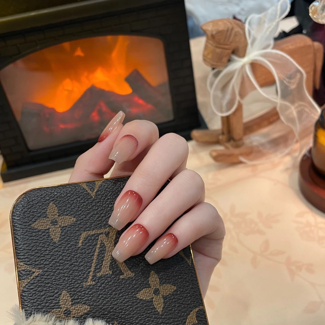 「S343疼痛甲」仿真裸色深红渐变纯手工穿戴甲18种创意显白甲型定制