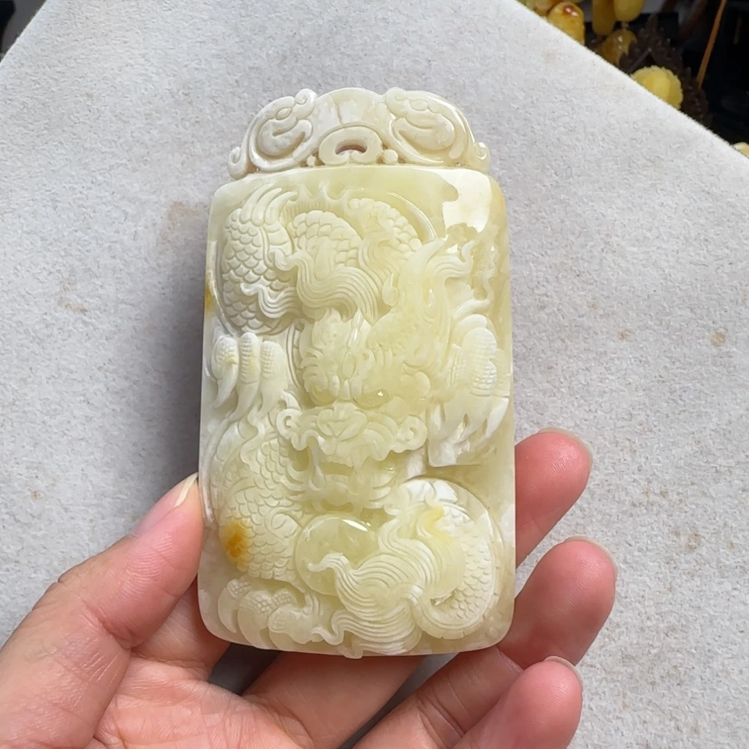 蜜蜡未镶嵌珠宝奇石