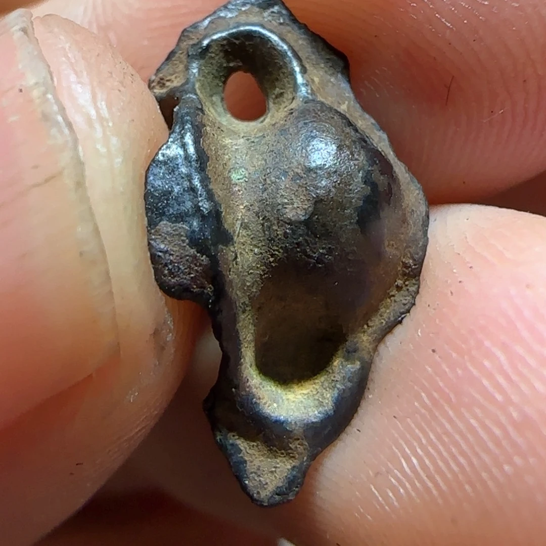 华***姐吊坠……………………吊坠