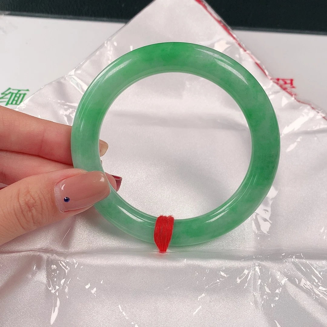 未镶嵌手镯翡翠707