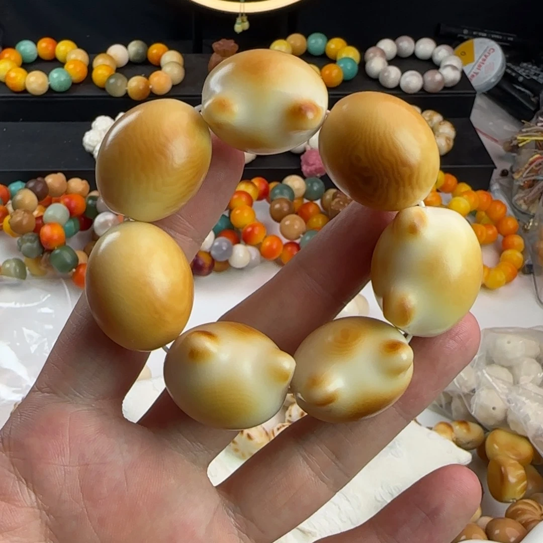 菩提根/象牙果吊坠瑕疵卡28炭烤猫头手捻1个
