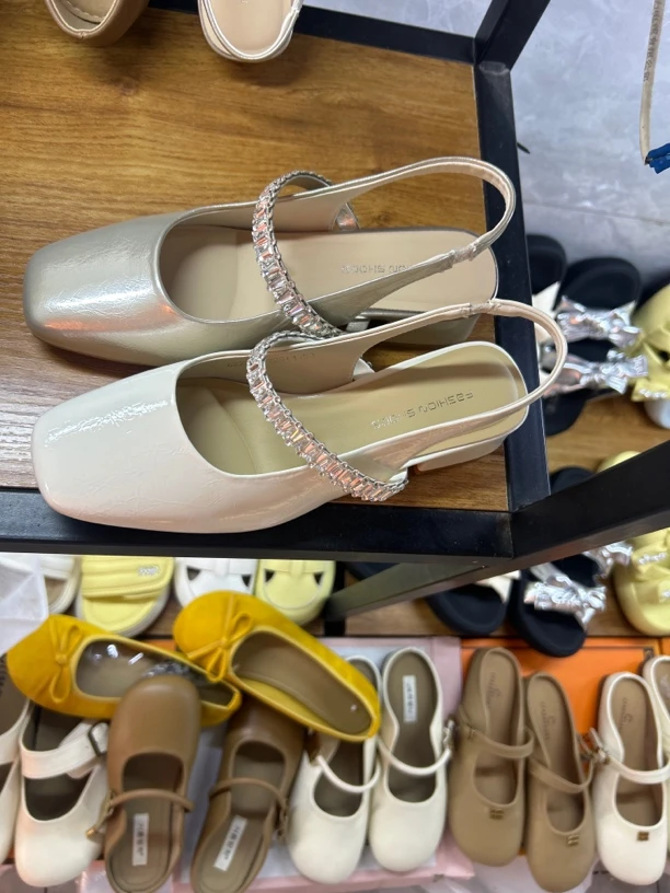 新款包头凉鞋女鞋