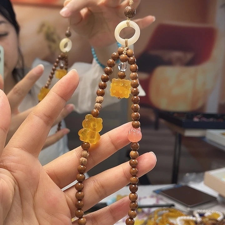 琥珀未镶嵌裸石手机链