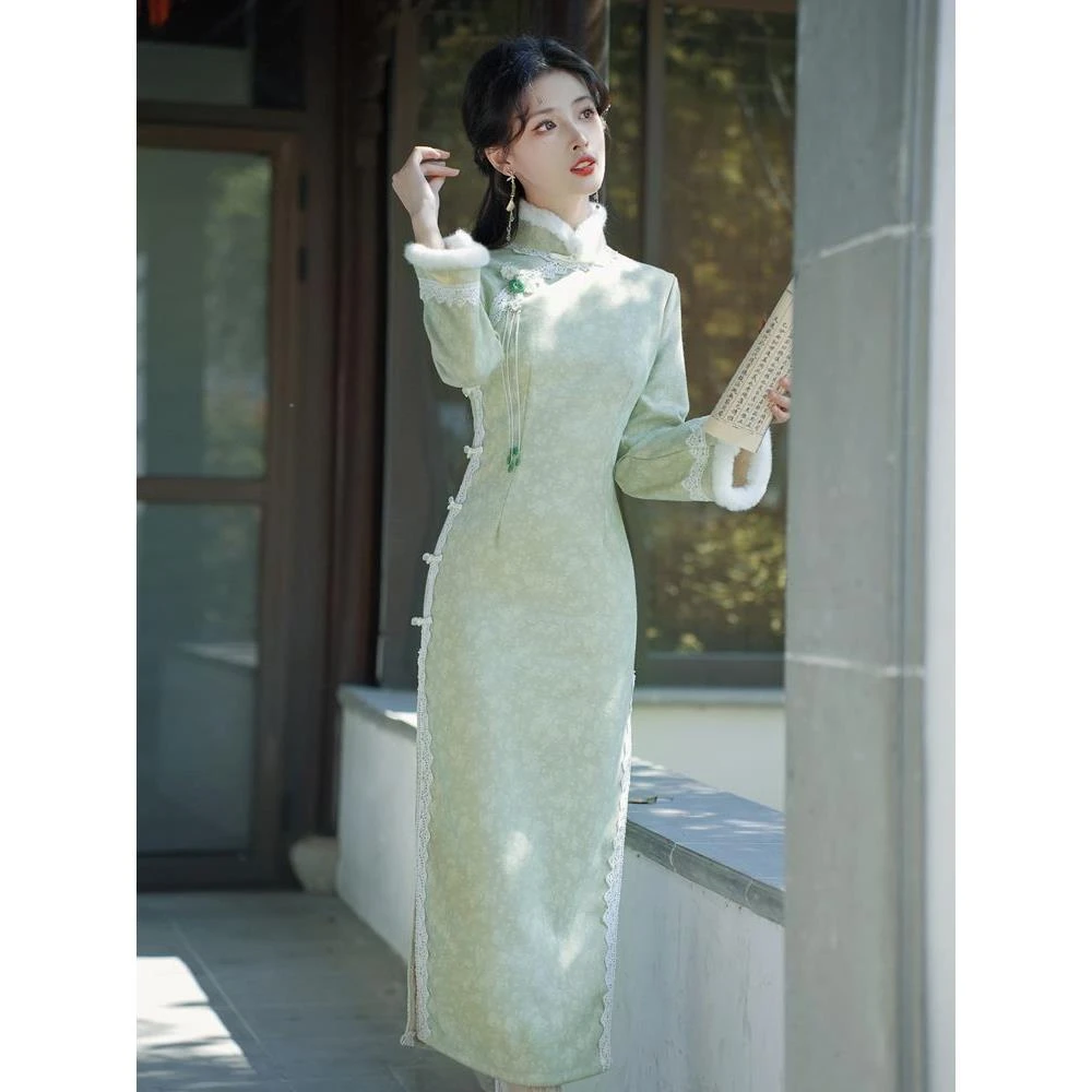 复古年轻款少女绿色修身显瘦旗袍改良连衣裙秋冬加绒过年小袄