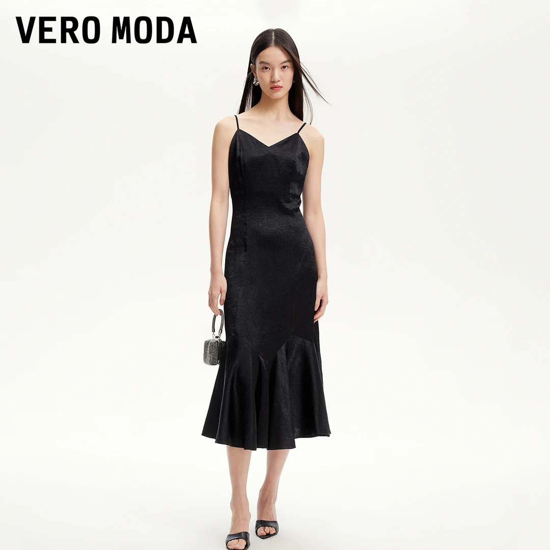 Vero Moda连衣裙女2025春游出行光泽感纹理吊带鱼尾洋气显瘦长裙