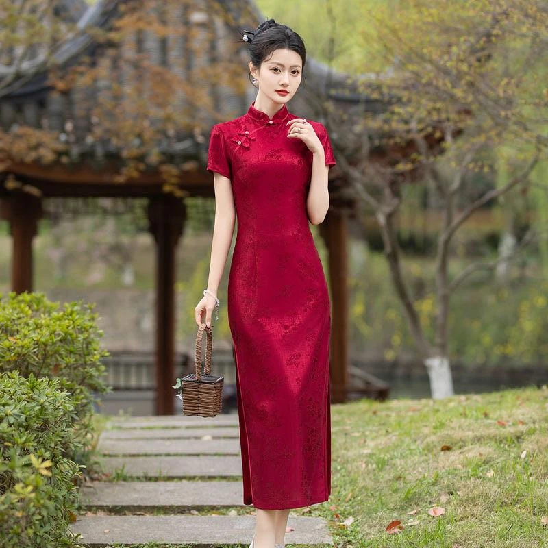 旗开得胜送考红色旗袍长款新款提花改良新中式喜妈妈婚宴礼服