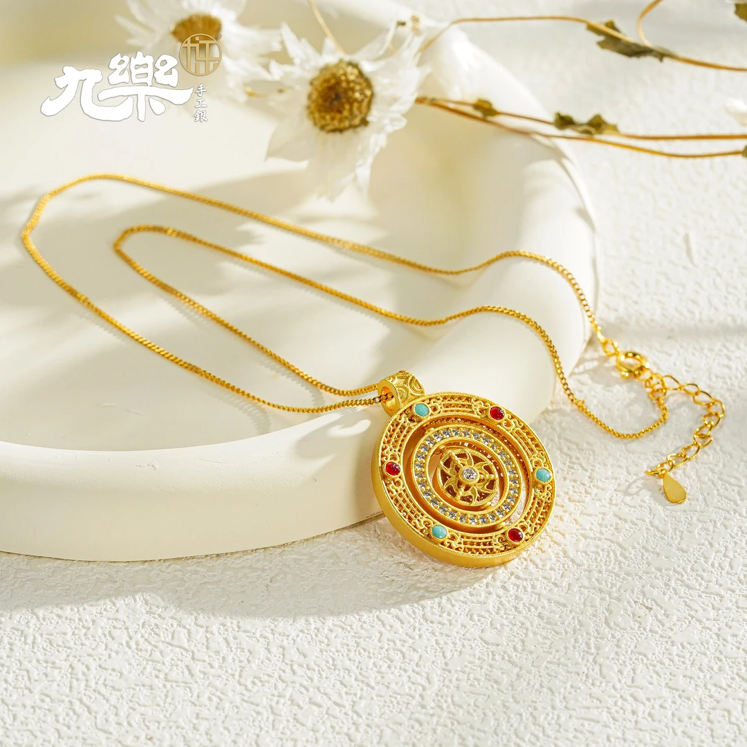 九乐 坠链均925银合成锆石 福字锆石转动项链 时尚气质轻奢