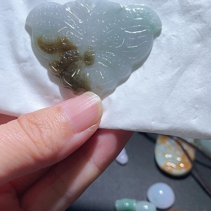 颈饰未镶嵌翡翠天