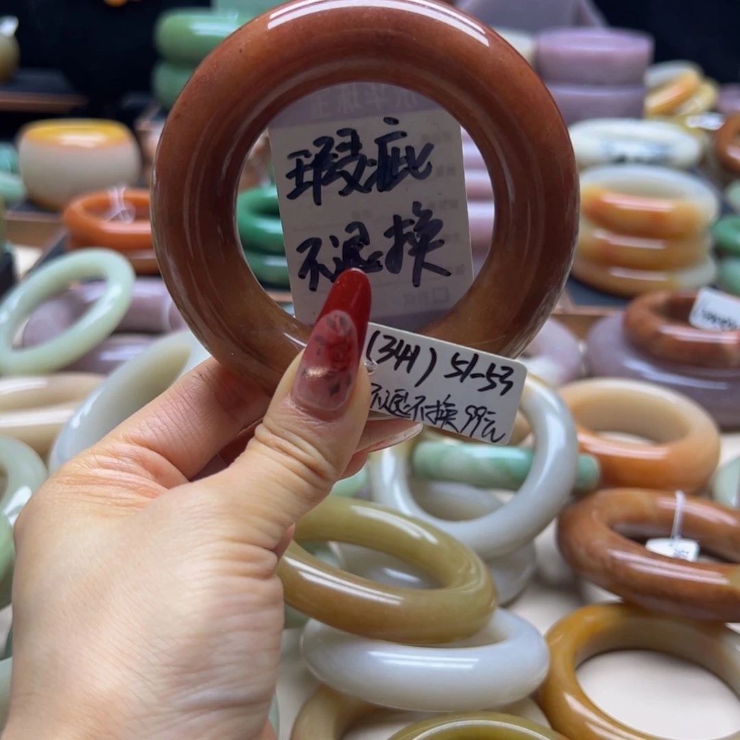 千***己石英质玉未镶嵌手镯