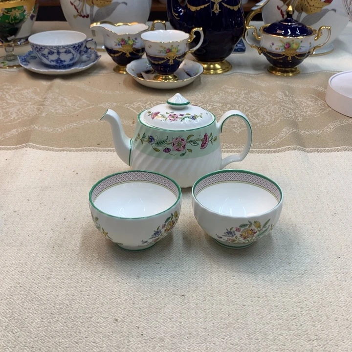 紫砂金瓷阁精品瓷器店
