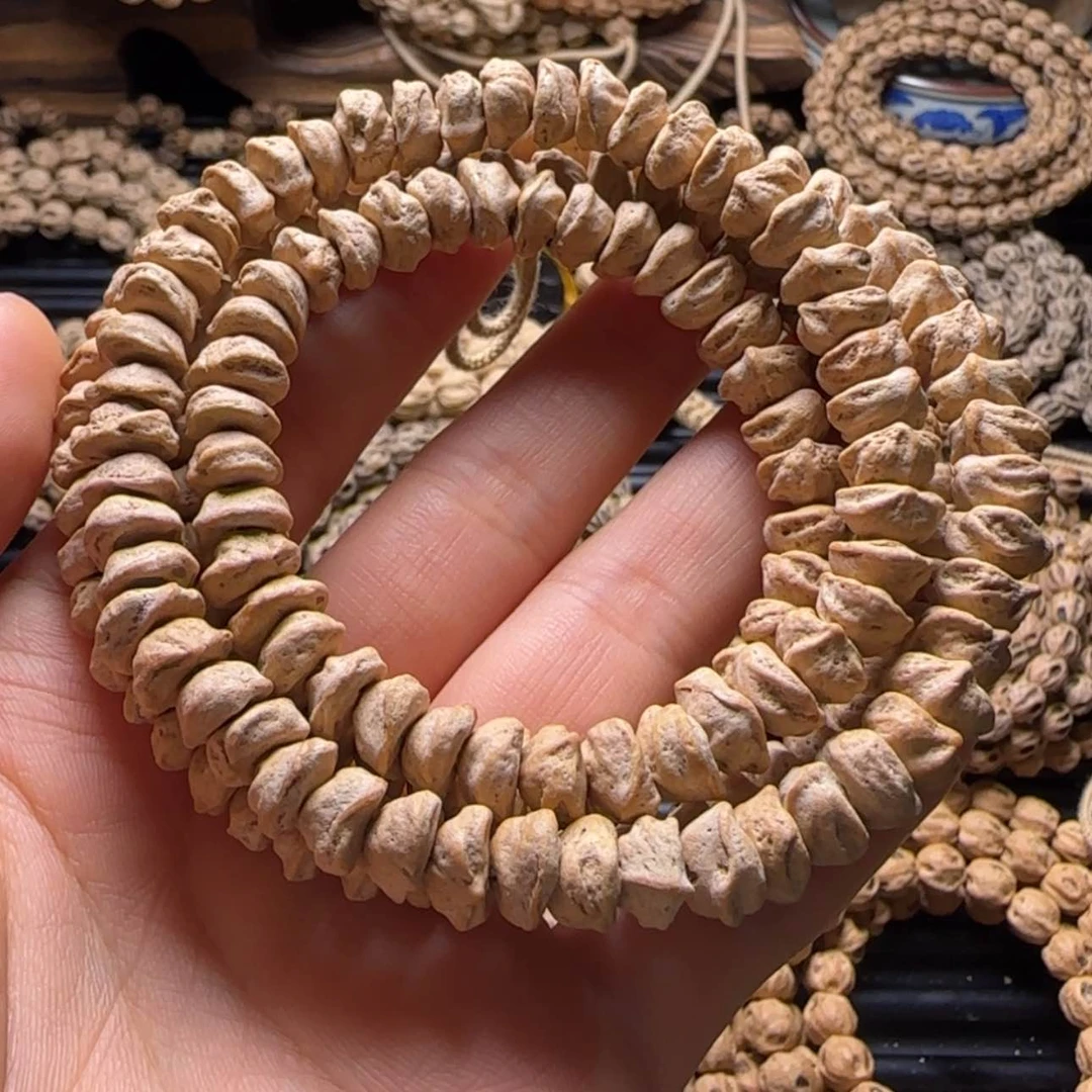【闪购商品】吊坠柏香籽/百香籽?*辰