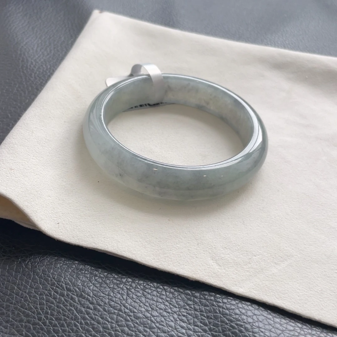 翡翠未镶嵌手镯56