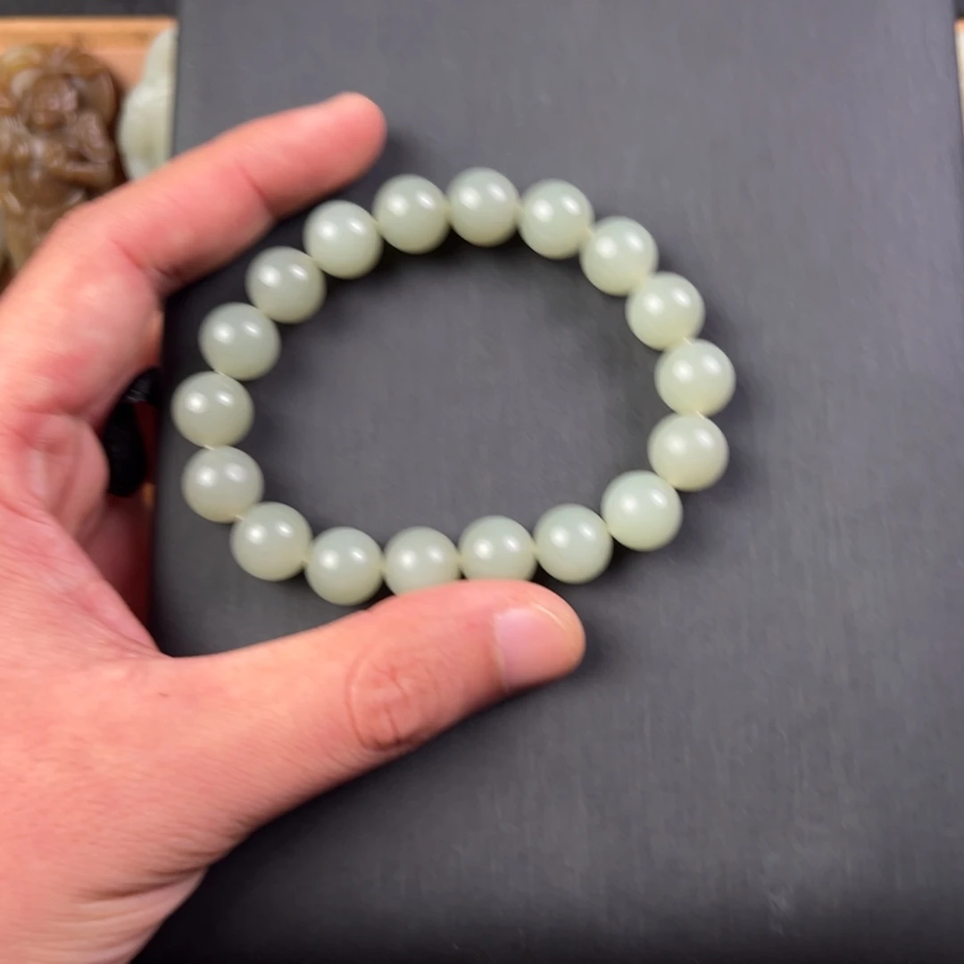 和田玉（青白玉）未镶嵌颈饰