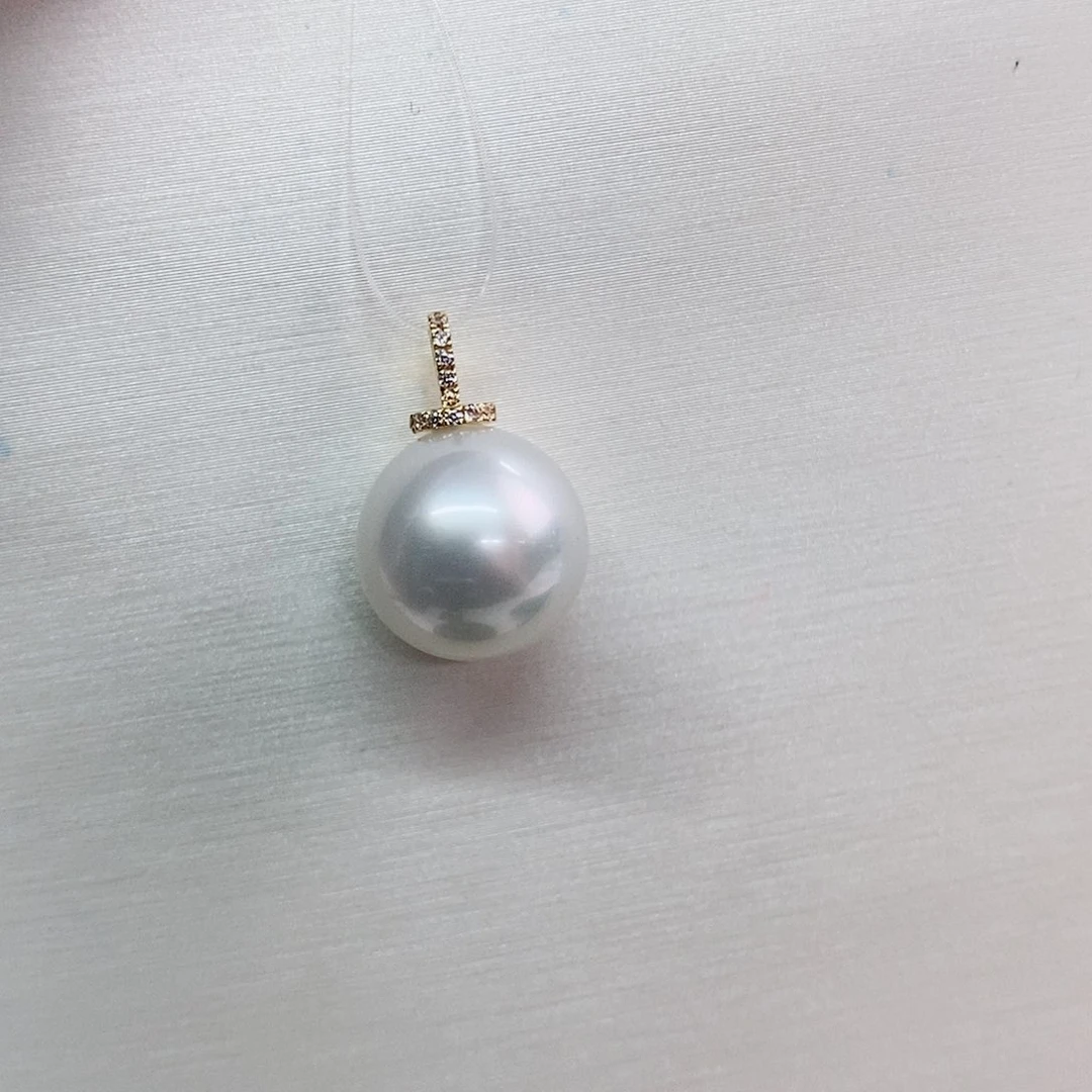 吊坠(不含链)18K金镶嵌海水珍珠11.9