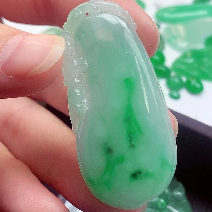 翡翠未镶嵌吊坠(不含链)福瓜