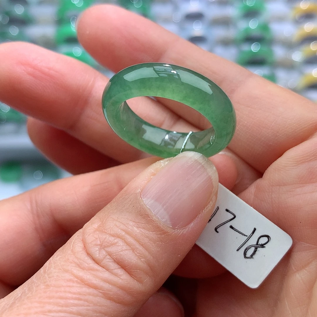 翡翠戒指未镶嵌17-18号