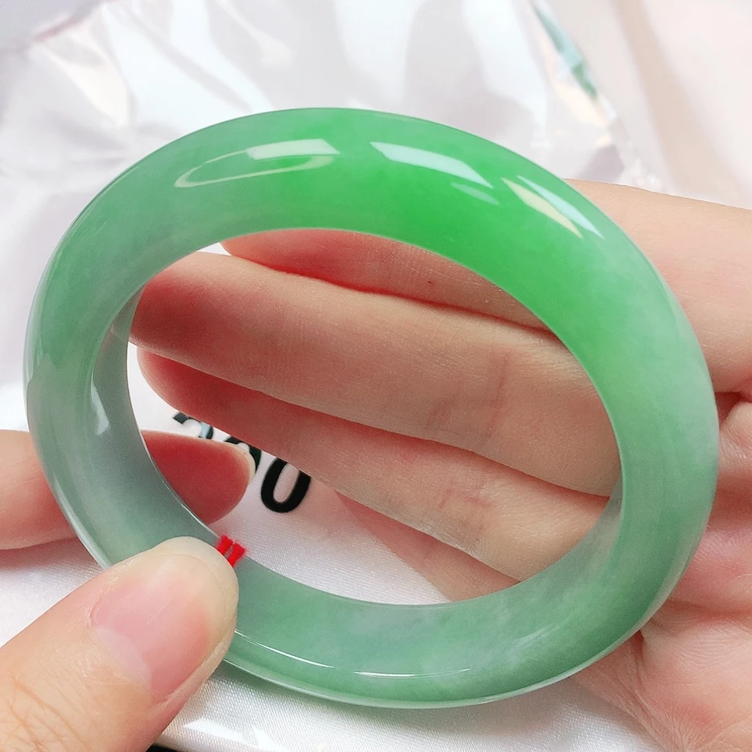 翡翠未镶嵌手镯抖音200