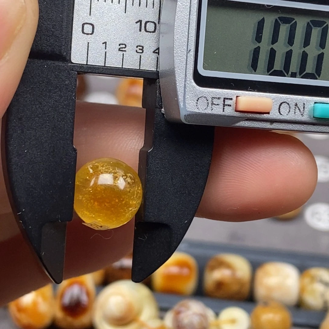 未镶嵌琥珀戒指圆珠