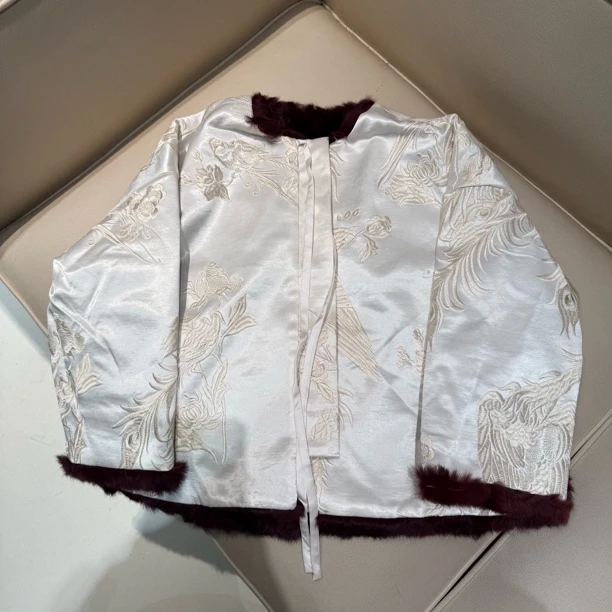 6899《晚晚推荐》新中式新款高奢红人同款重工刺绣外套