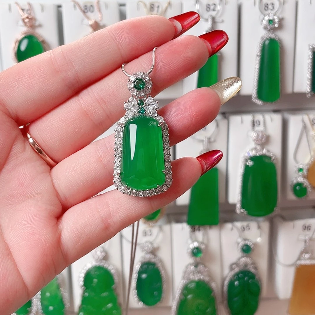 玛瑙/玉髓吊坠(赠链)未镶嵌