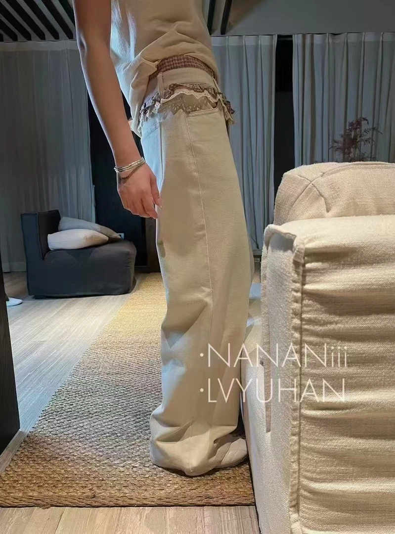 南油Cc设计款的拼色直筒裤