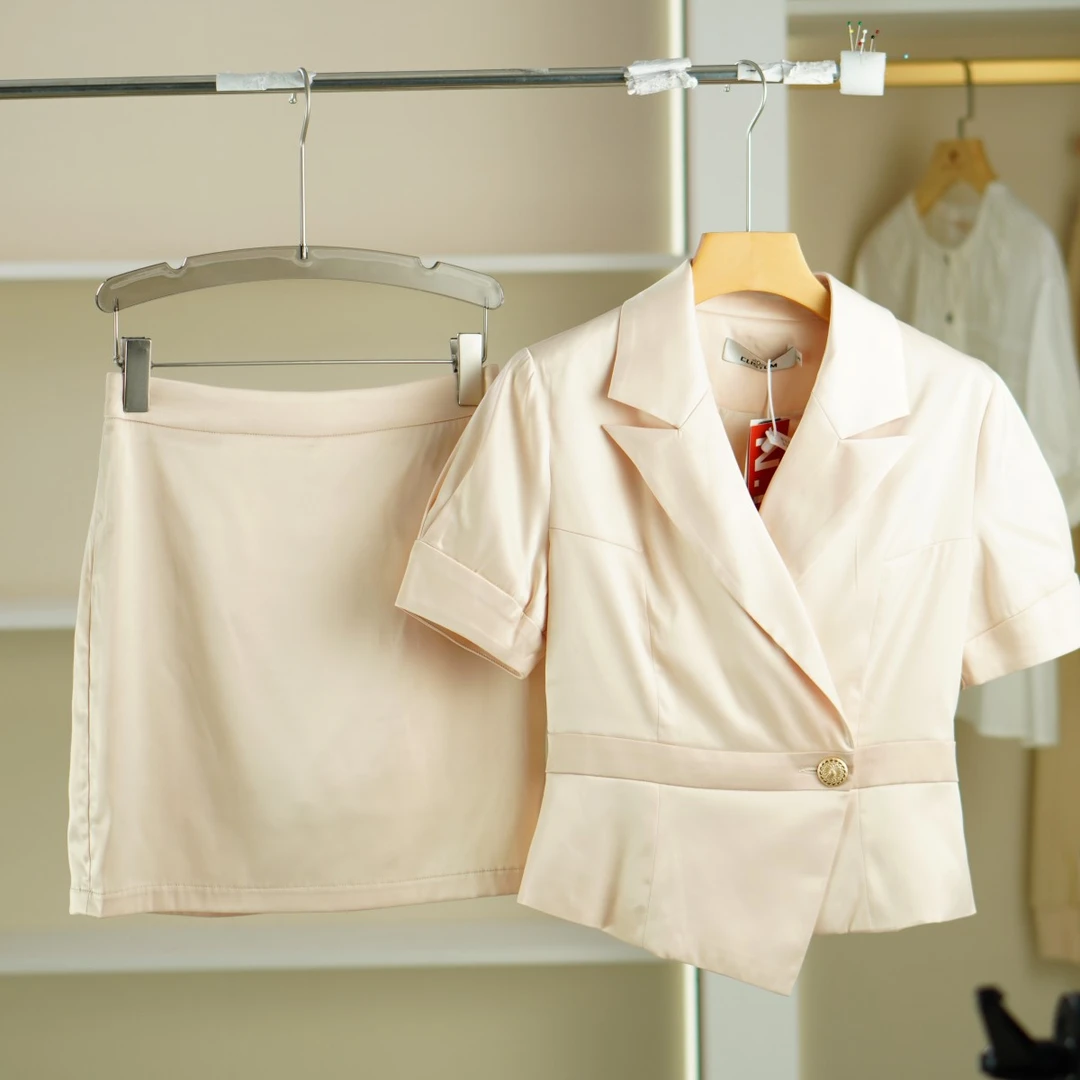 麦迪尚品【深圳原创】Y533 女装时尚气质优雅套装裙杏色专柜 C组