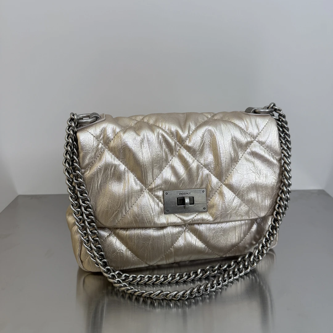 2025新款洋气斜挎包流浪小香风腋下单肩包小众网红软面