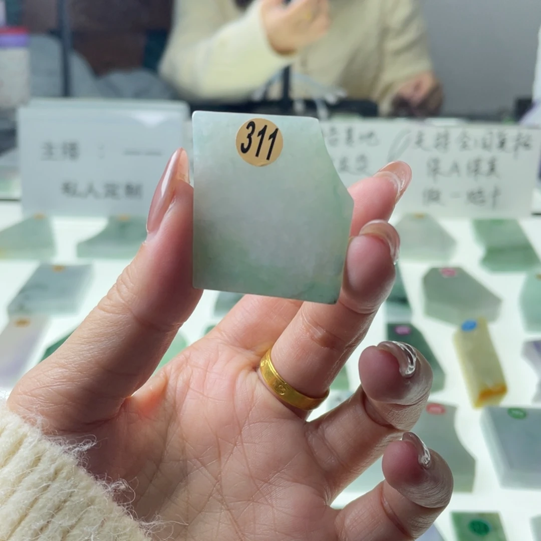 定制翡翠未镶嵌天然a货翡翠私人定制