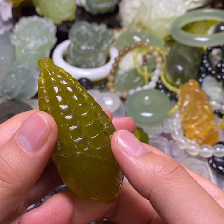 岫玉未镶嵌岫玉颈饰