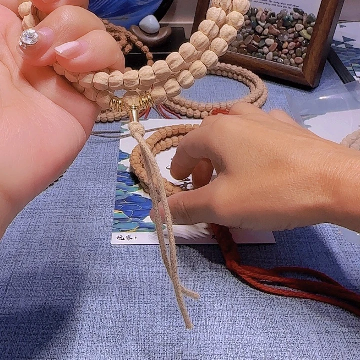 遼***兵柏香籽/百香籽吊坠