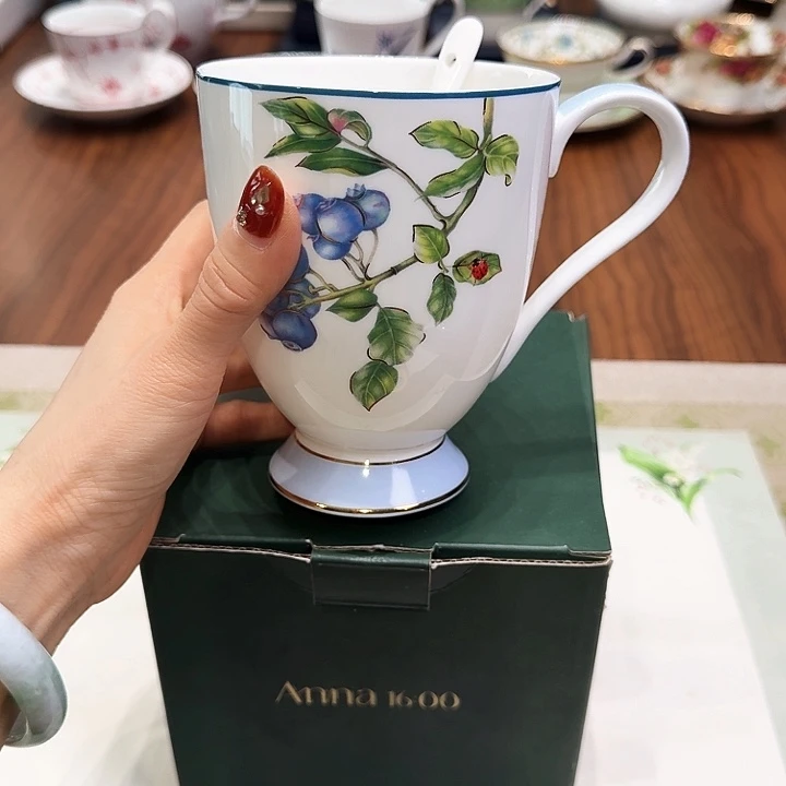 瓷片杯子杯子杯子水杯杯子水杯