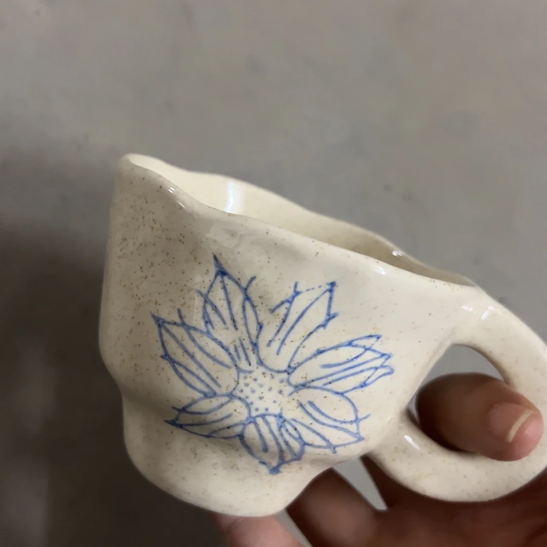 搪瓷微瑕花杯一个