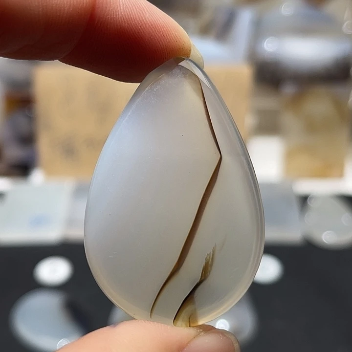 未镶嵌颈饰玛瑙/玉髓