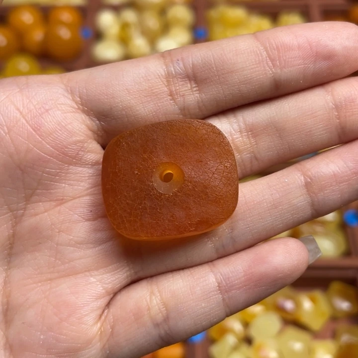 蜜蜡未镶嵌珠宝奇石原皮原色琥珀吊坠项链微微瑕