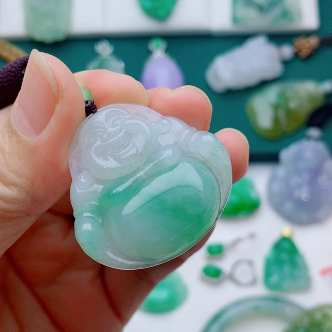 翡翠未镶嵌颈饰卡33