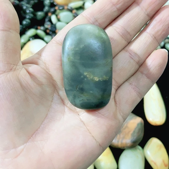 喜***良和田玉（糖玉）未镶嵌车挂