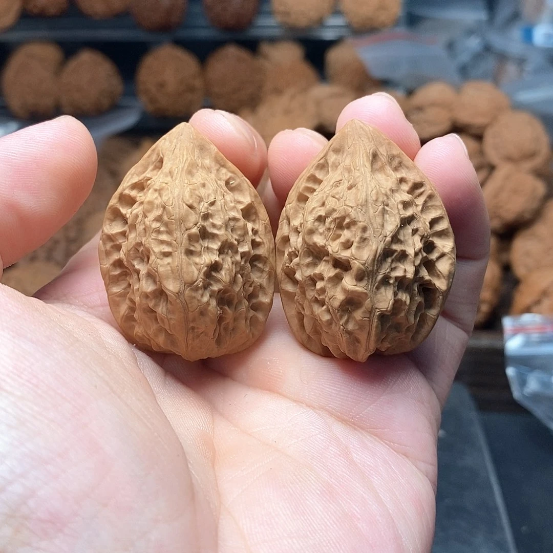 1文玩核桃芦家峪鸡心31-360