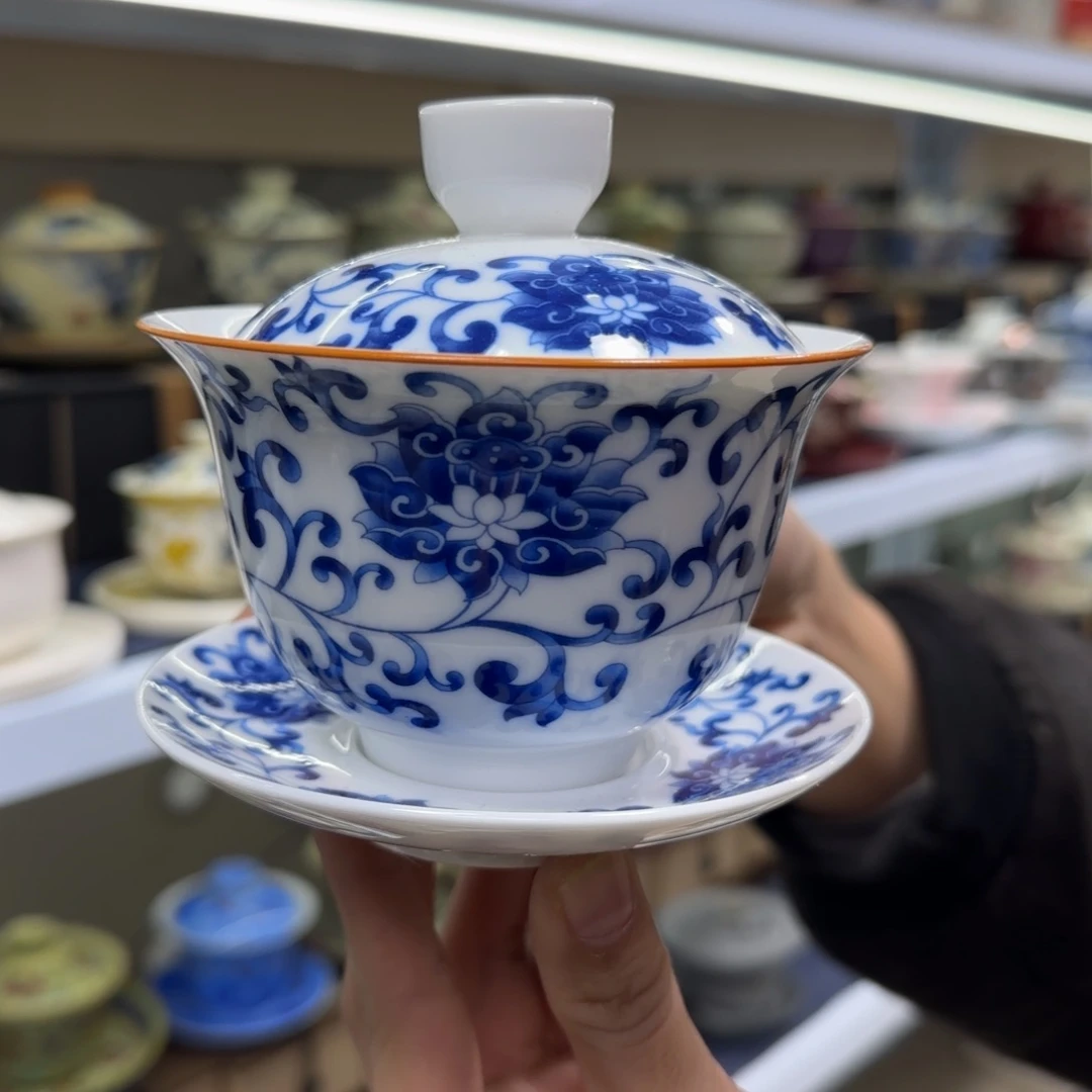 高温下的高温天气使其成为