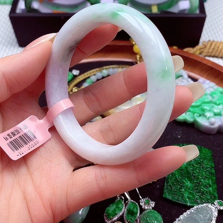 翡翠未镶嵌手镯翡翠